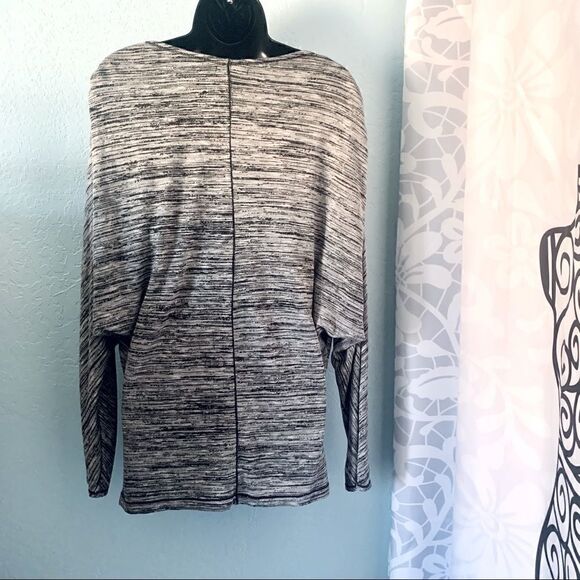 Max Edition Drape Neck Dolman Pullover Tunic Top Size Medium - Picture 8 of 11